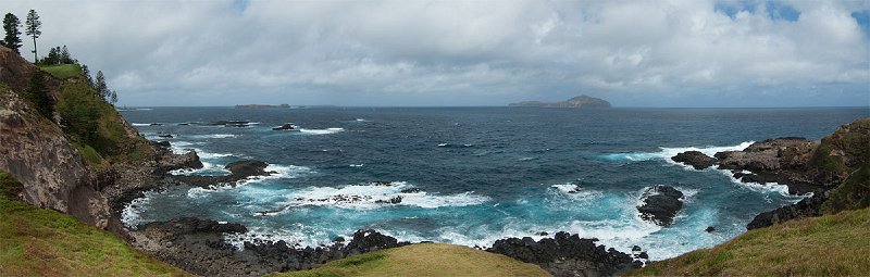 Point-Ross-Panorama.jpg - The view from Point Ross on Norfolk Island.  Nepean Island is to the left, Phillip Island is at right.