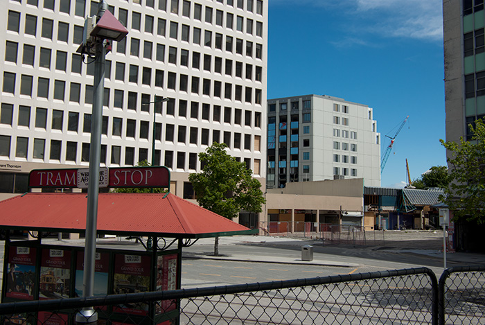 IMGP6659.jpg - A new view where an old brick building used to be.  The building at left is to be demolished, the big one in the background I think is to be demolished but I'm not 100% sure, and the one at far right is currently being discussed with insurers so its future is uncertain.  Personally I think it's an eyesore so we should take the opportunity :)