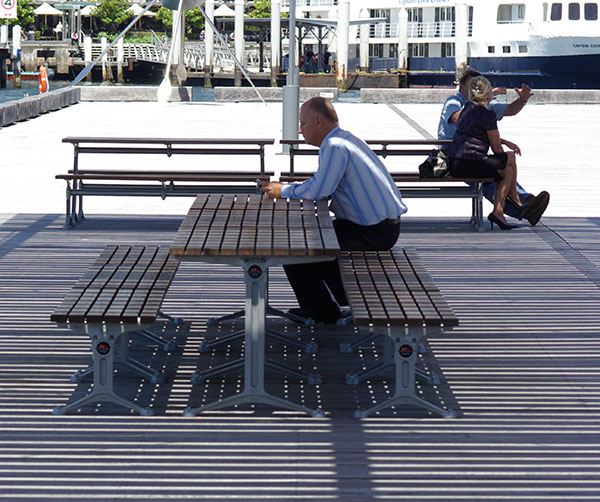 IMGP4594.jpg - Waiting