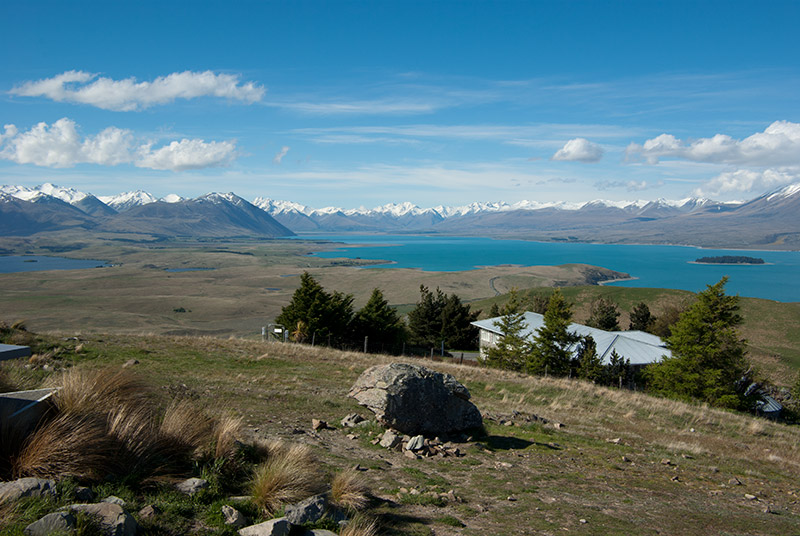 _IGP7548.jpg - View towards the head of Lake Tekapo; at left is Lake Alexandrina